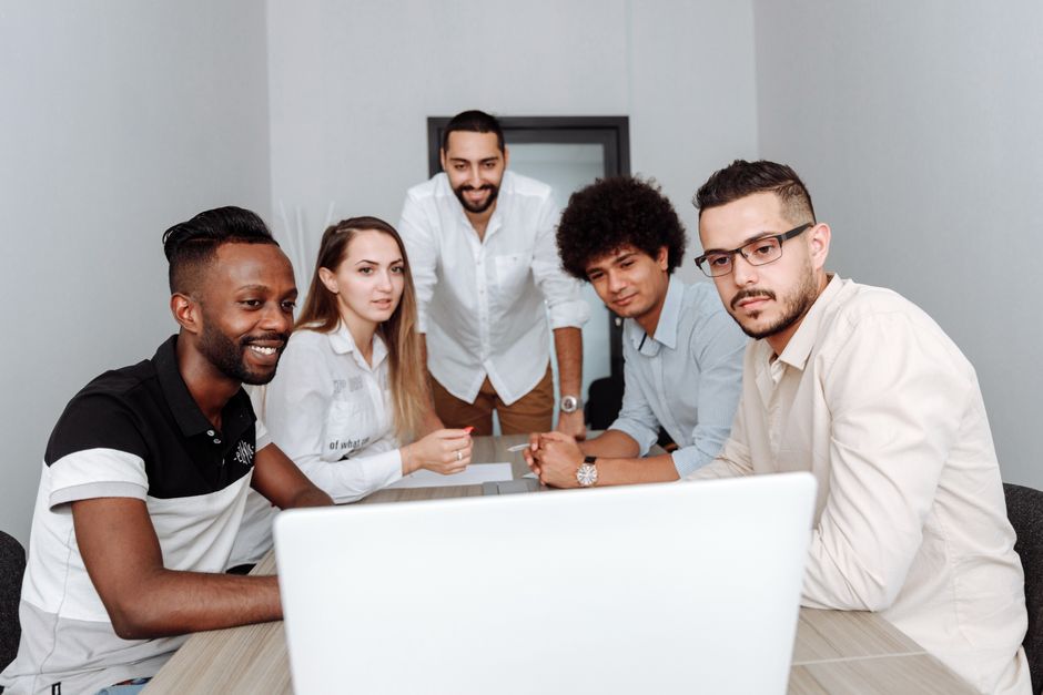 Studentin im Programmierkurs – Morqelavintwpk